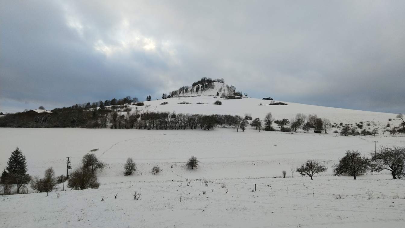 Bildtitel: Hohenkarpfen in Sicht