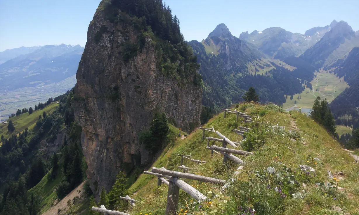 Bildtitel: Beginn des Abstiegs zum Sämtisersee