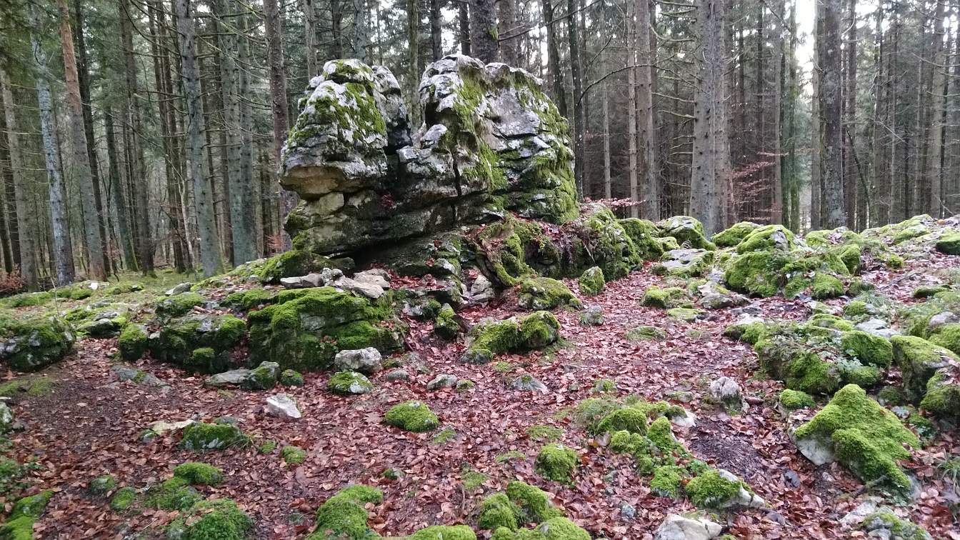 Bildtitel: Götzenaltar