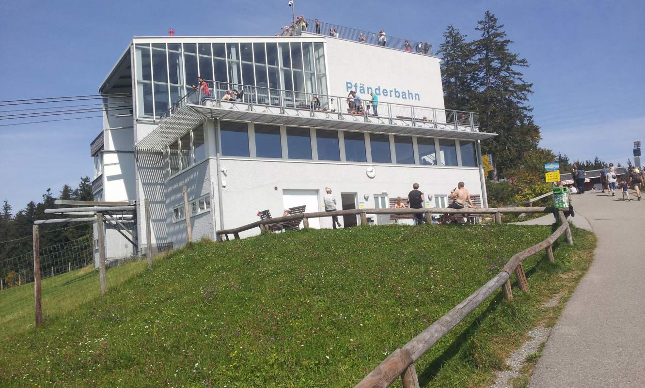 Bildtitel: Bergstation der Pfänderseilbahn Nahaufnahme
