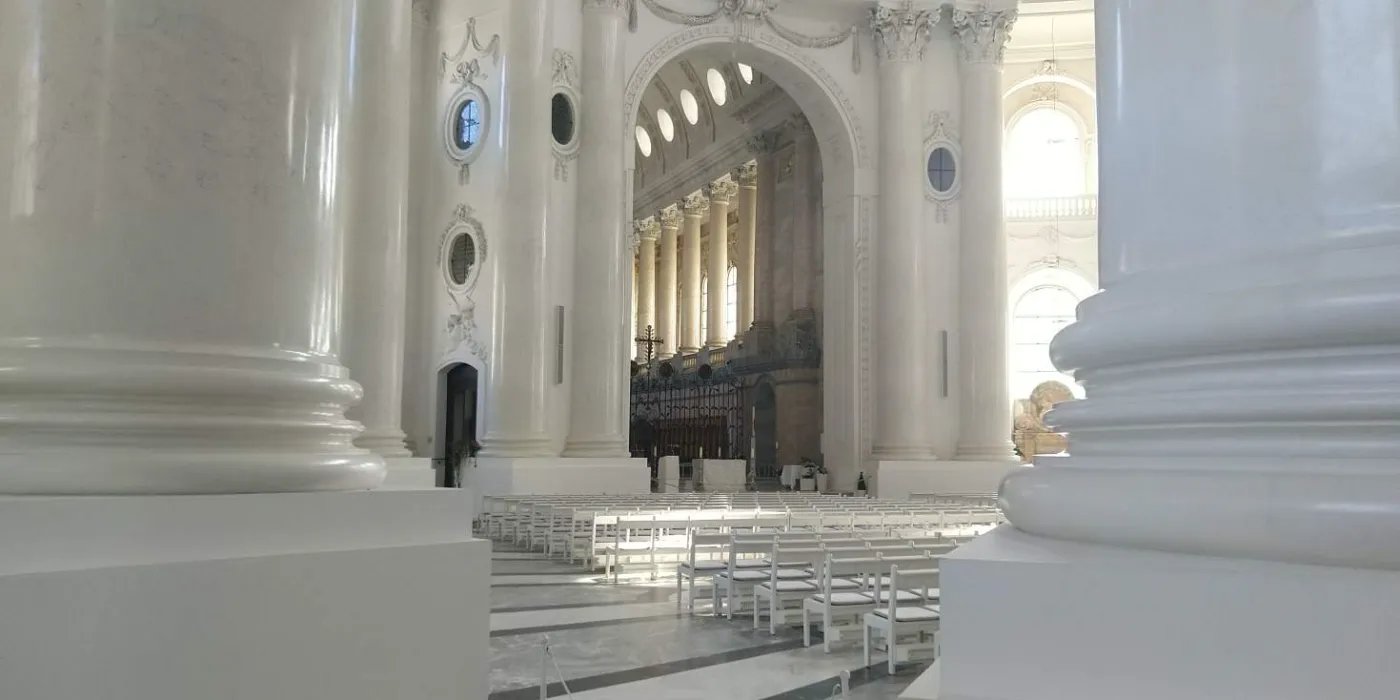 Bildtitel: Domgewölbe