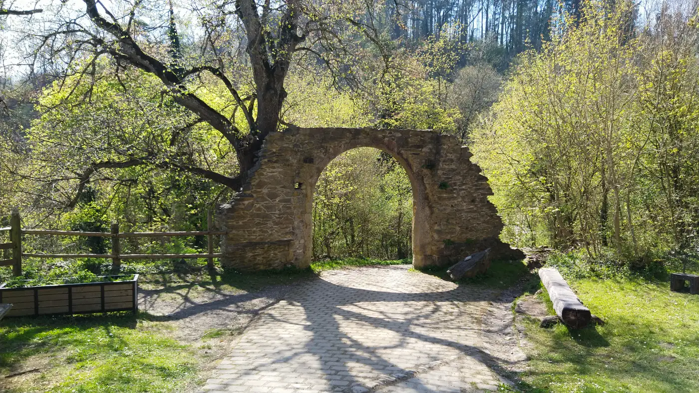 Bildtitel: Archway HohenkrÀhen