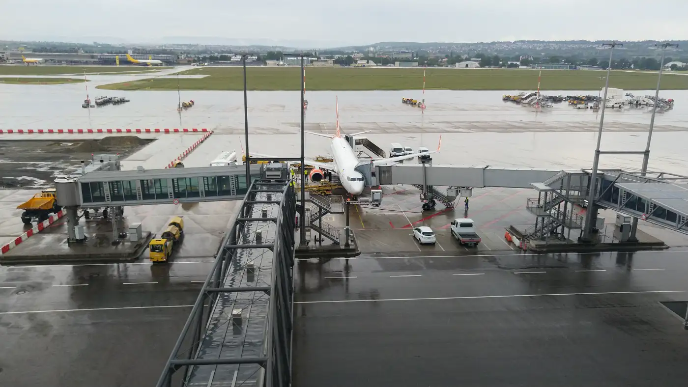 Bildtitel: Besucherterasse Flughafen Stuttgart