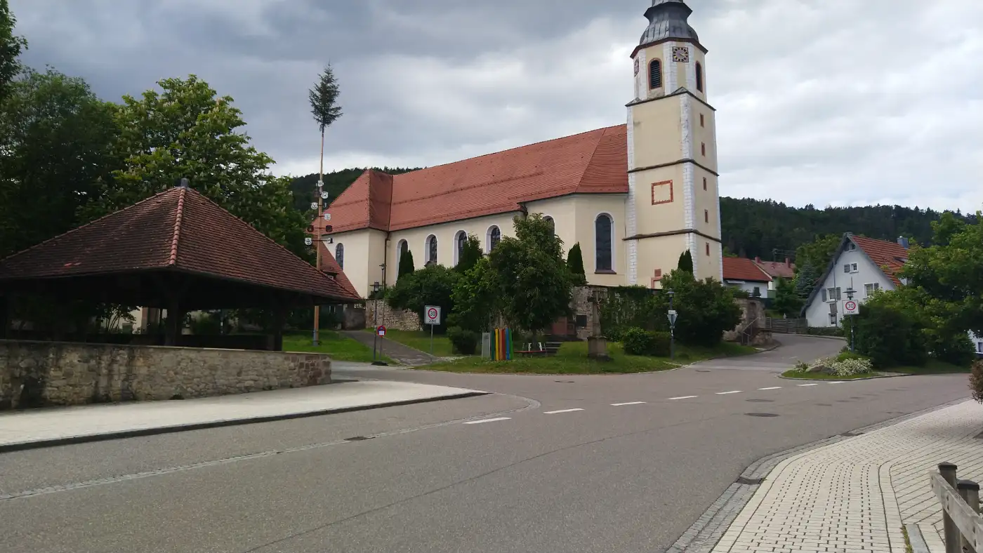 Bildtitel: Kirche St. Peter - Dettingen