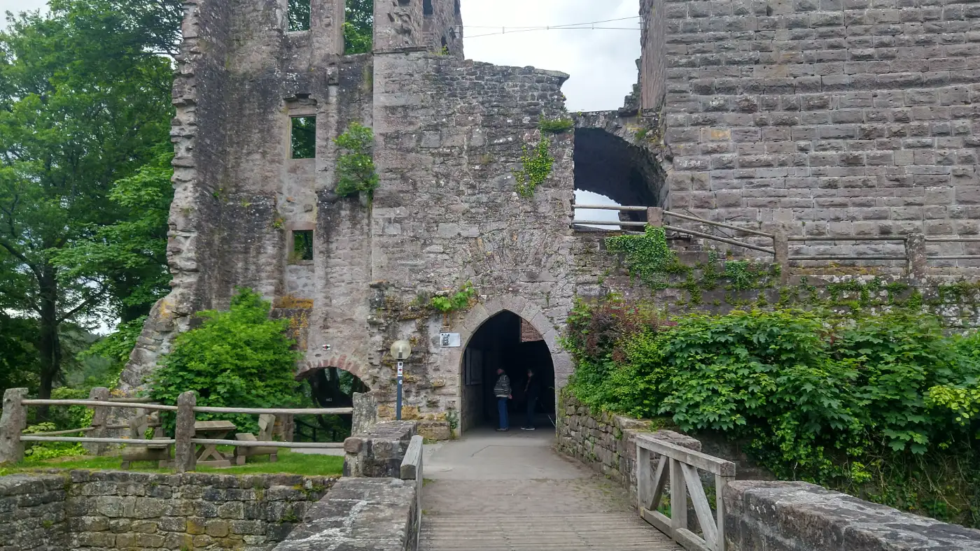 Bildtitel: Burgruine Zavelstein