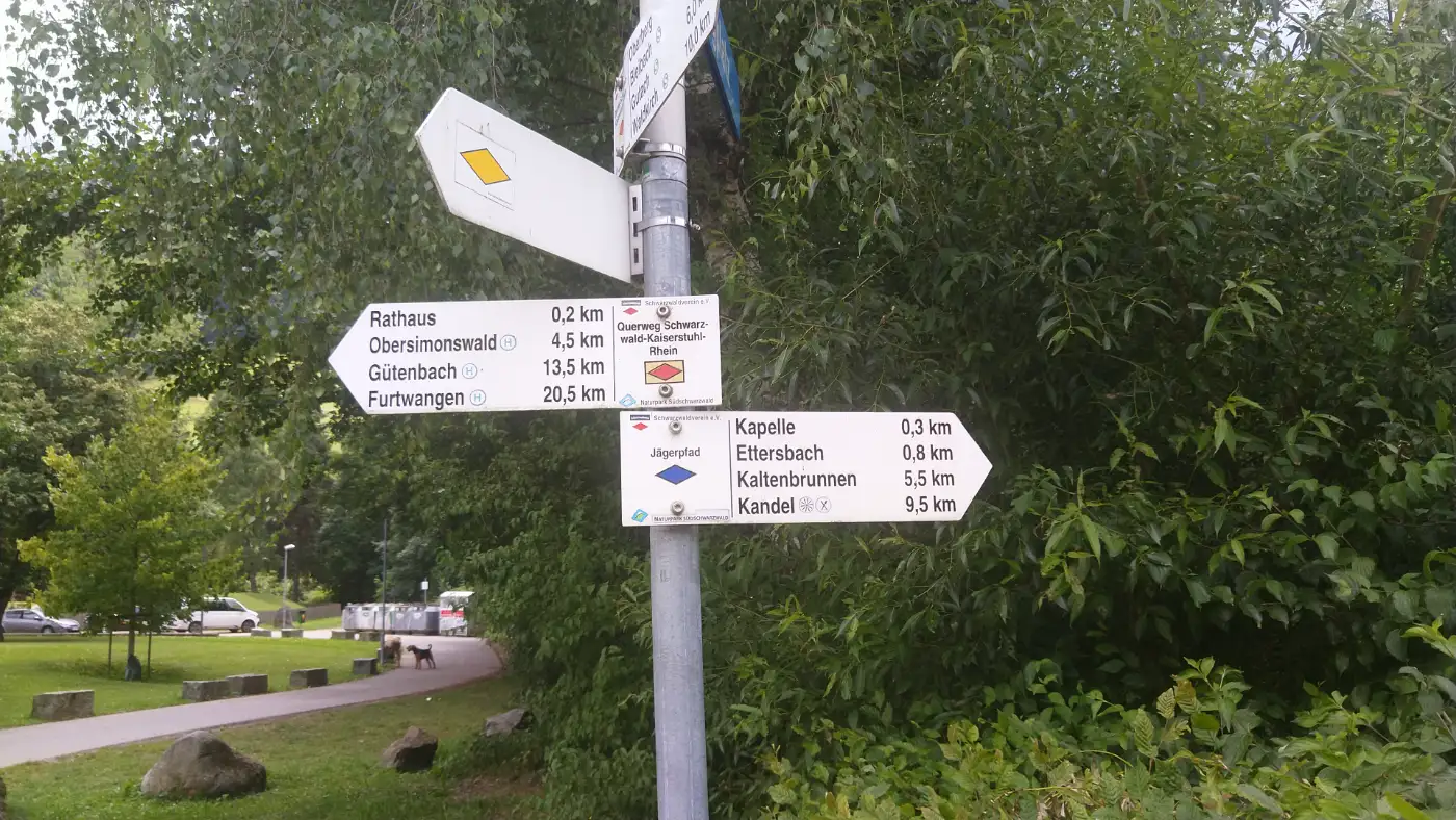 Bildtitel: Wegweiser zum Kandel