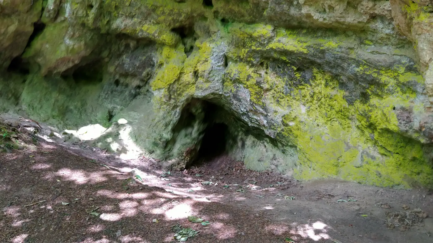 Bildtitel: Nantelesloch-Höhle