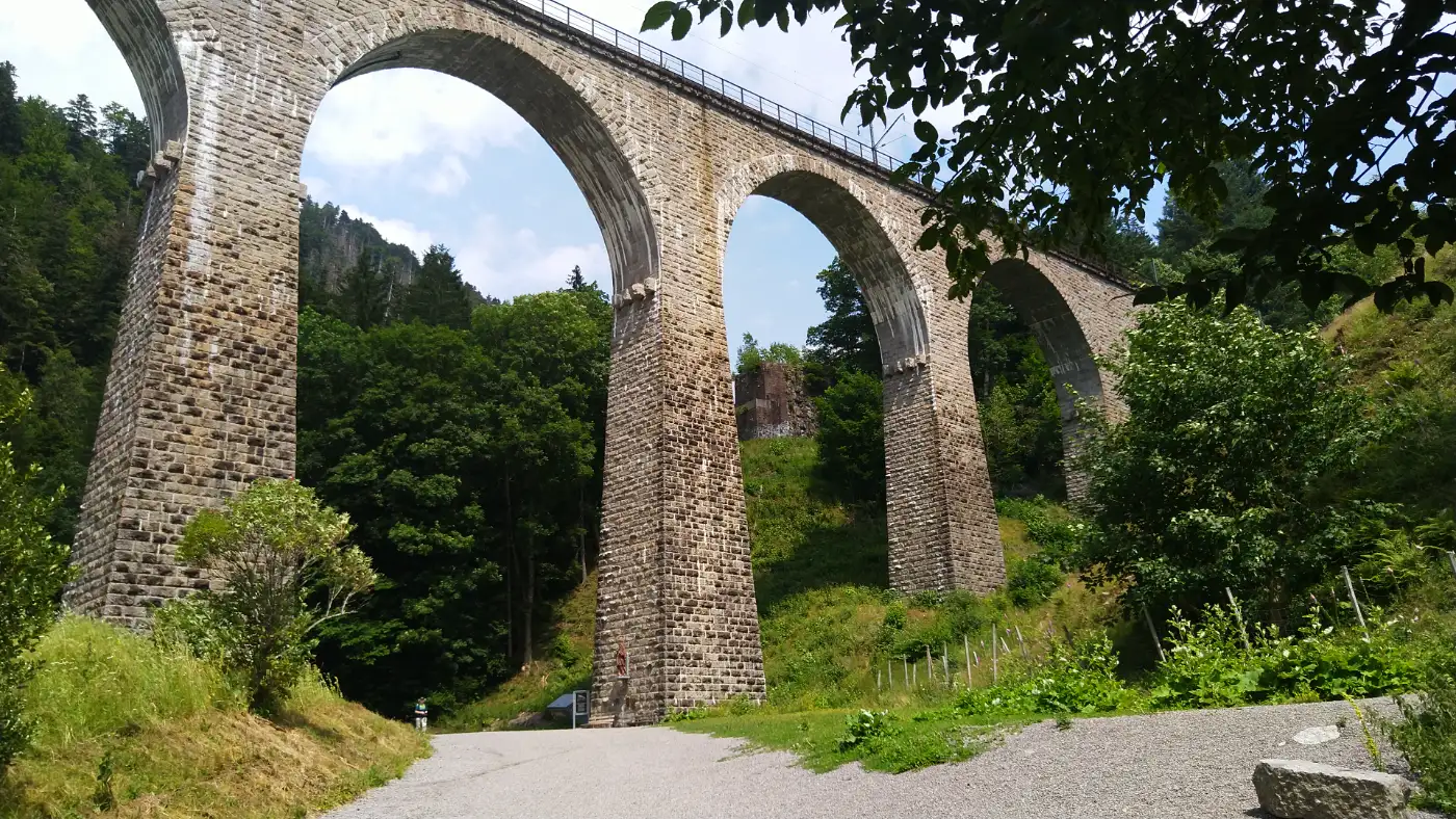 Bildtitel: Ravennaviadukt der Höllentalbahn