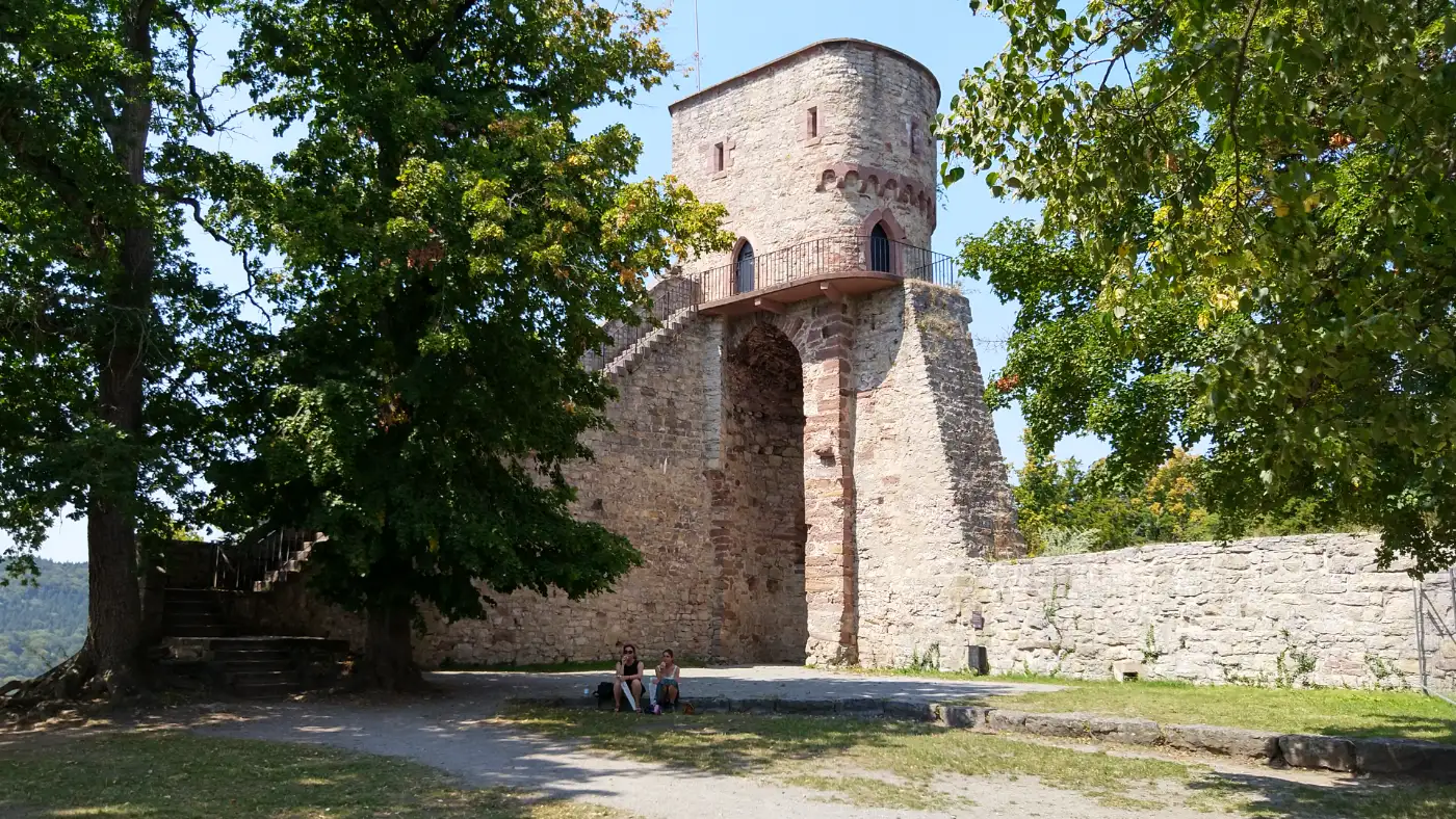 Bildtitel: Ruine Hohennagold - Flankierungsturm