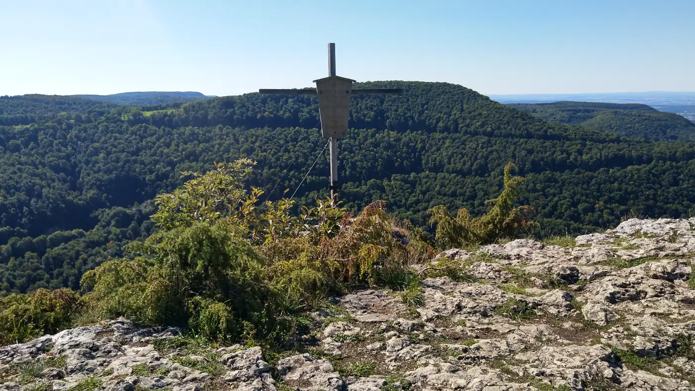 Bildtitel: Wackerstein Gipfelkreuz