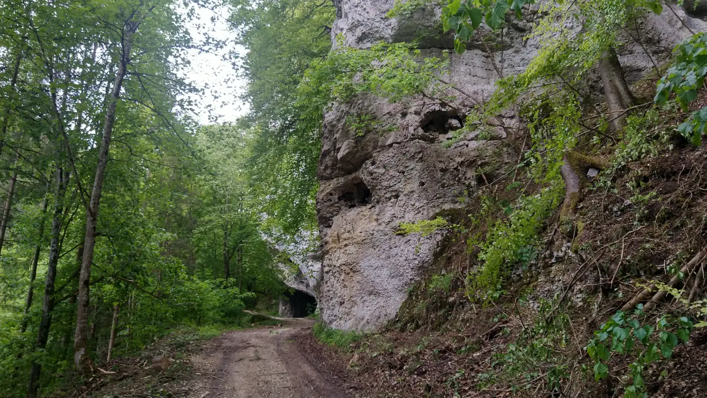 Bildtitel: Scheunenhöhle