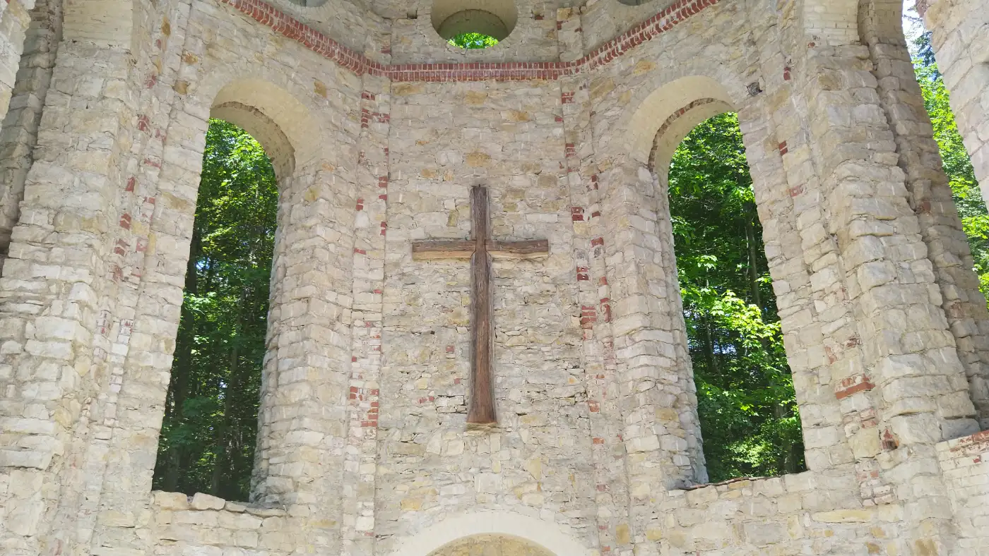 Bildtitel: Kirchenruine Maria Hilf auf dem Welschenberg