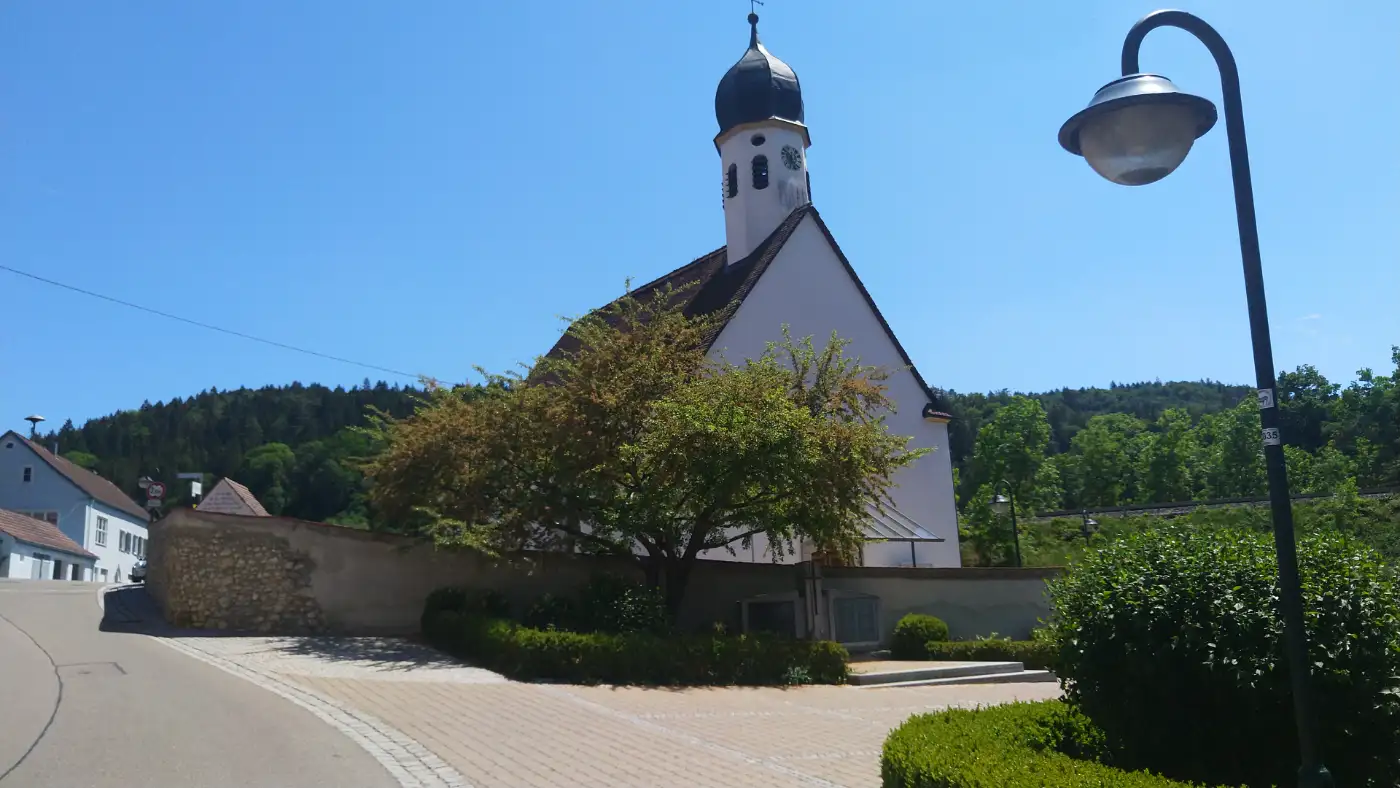 Bildtitel: St. Zeno Kirche in Storzingen
