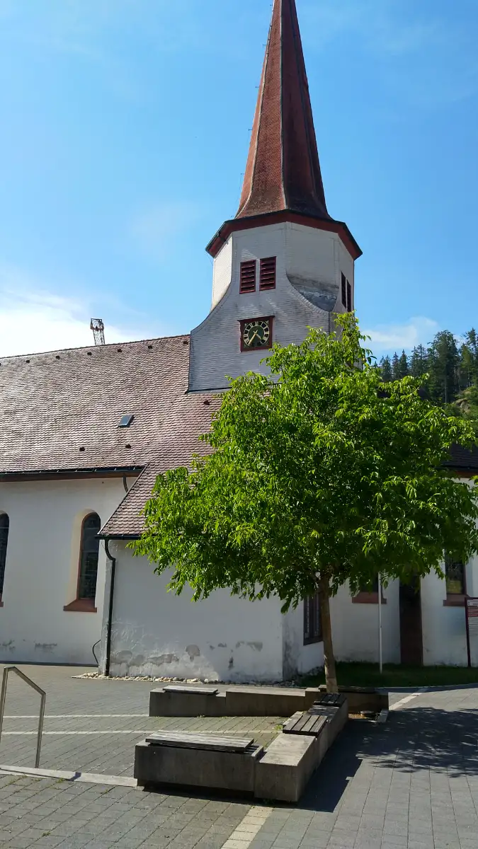 Bildtitel: katholische Pfarrkirche St. Sebastian - Nußbach