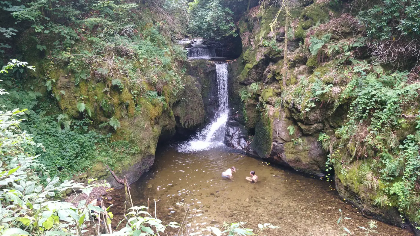 Bildtitel: Geroldsauer Wasserfall - Fallhöhe 6 m