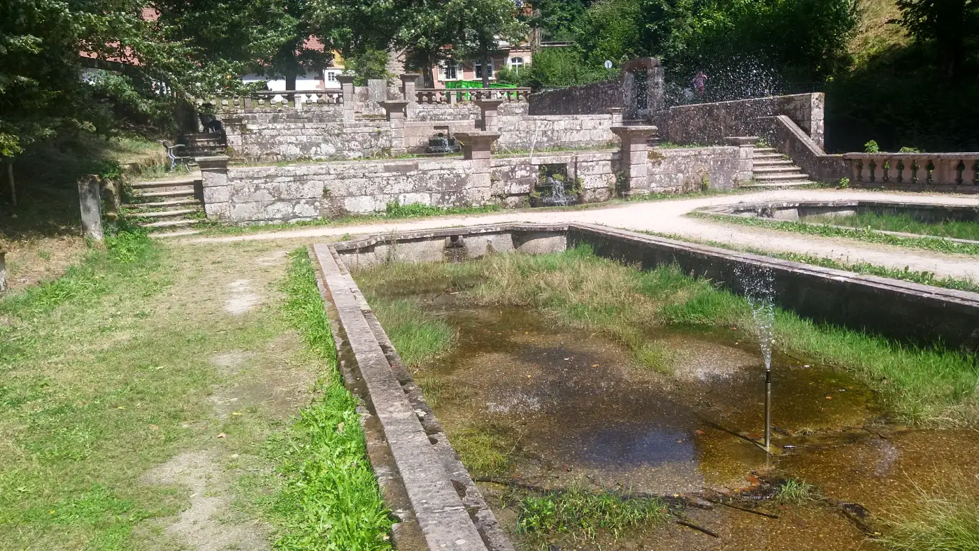 Bildtitel: Springbrunnenterrassen - Klosterruine Allerheiligen