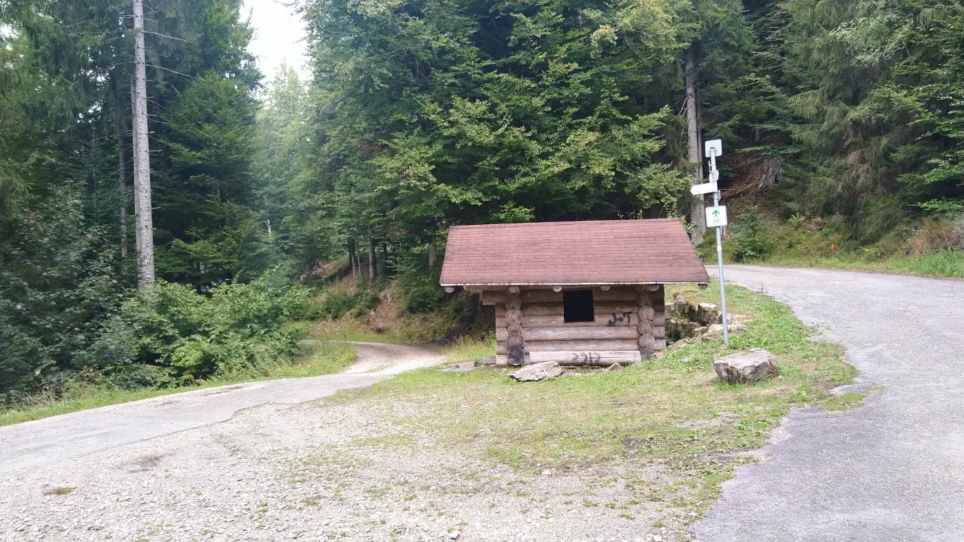 Bildtitel: Tauer Aussichtspunkt Schutzhütte