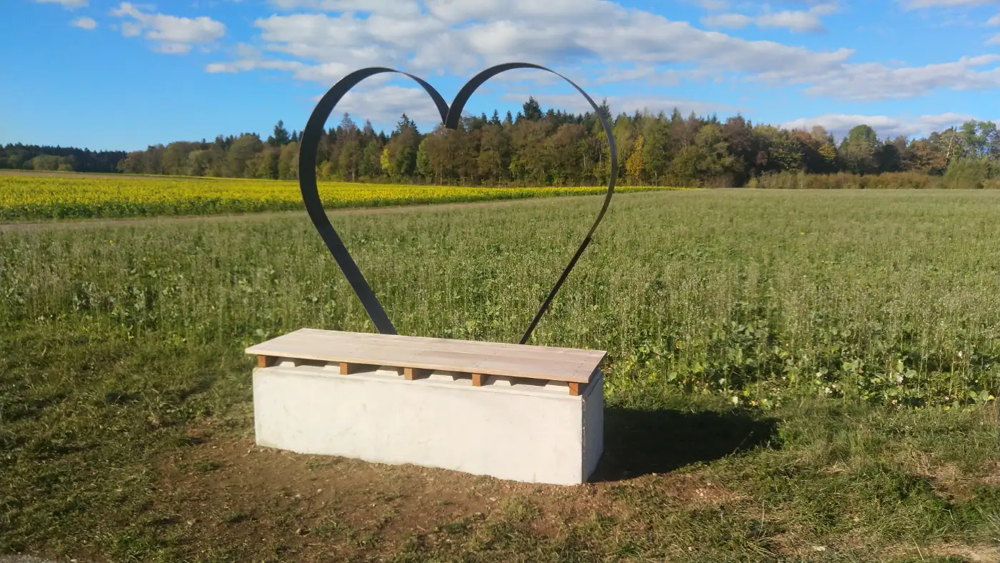 Bildtitel: Herzbank auf dem Risiberg